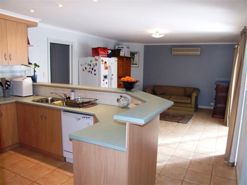 22 Strathmont Drive, Strathalbyn SA 5255