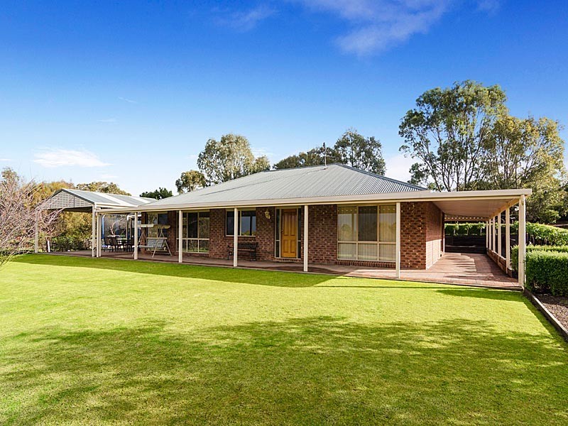 4 Jenkins Road, Strathalbyn SA 5255
