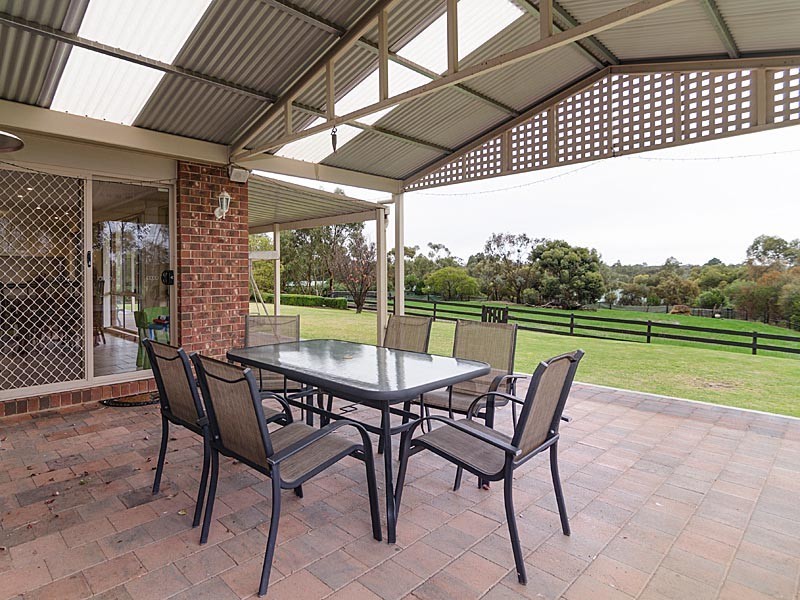 4 Jenkins Road, Strathalbyn SA 5255