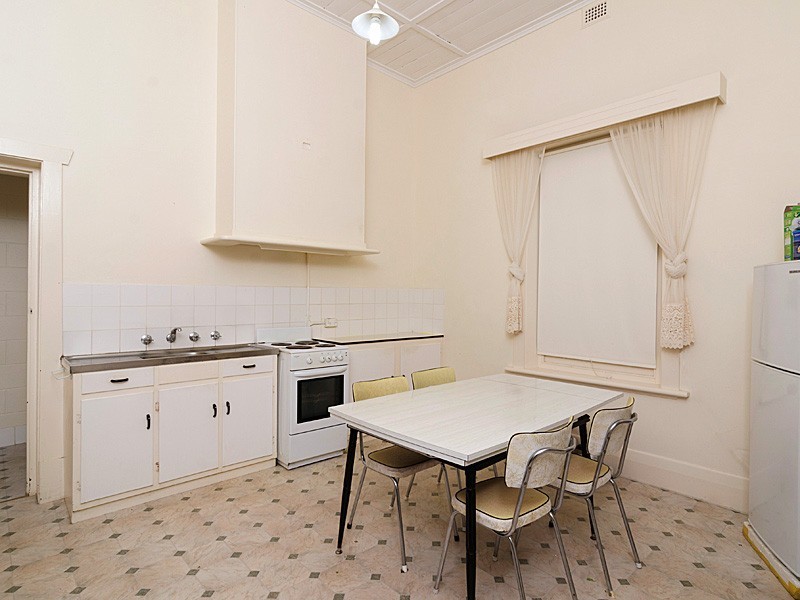 16 South Terrace, Strathalbyn SA 5255