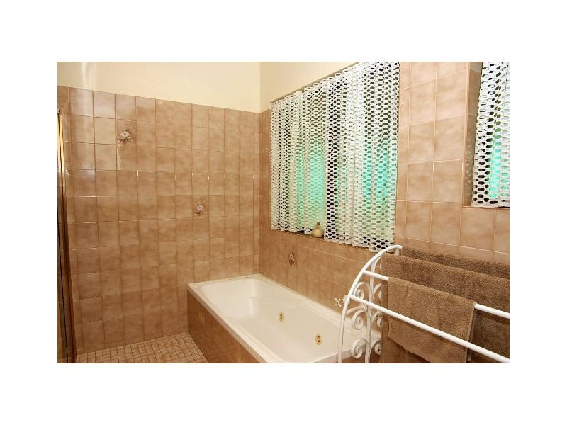 111 Nine Mile Road, Strathalbyn SA 5255