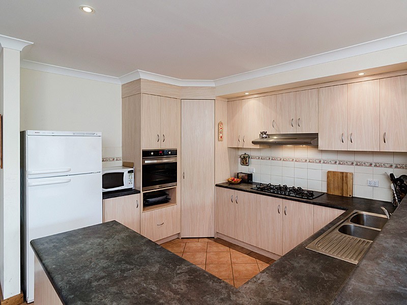 14 Garwood Ave, Strathalbyn SA 5255