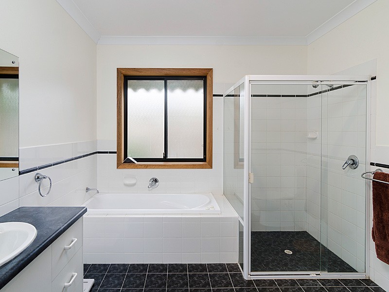 14 Garwood Ave, Strathalbyn SA 5255