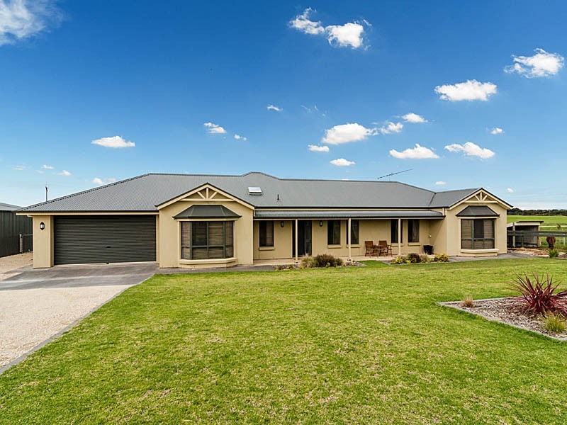 64 Lockaba Drive, Strathalbyn SA 5255