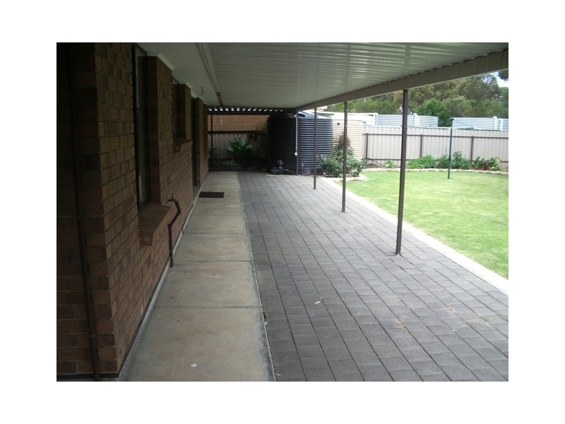 25 Garwood Avenue, Strathalbyn SA 5255