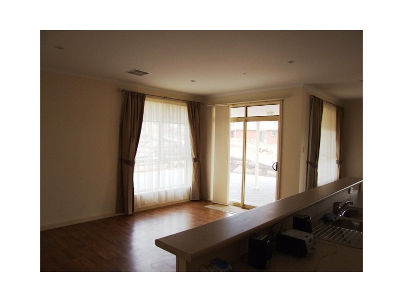 4 St Andrews Drive, Strathalbyn SA 5255