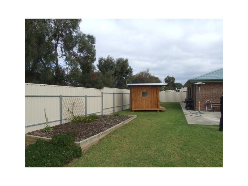 2 Elsie Drive, Strathalbyn SA 5255