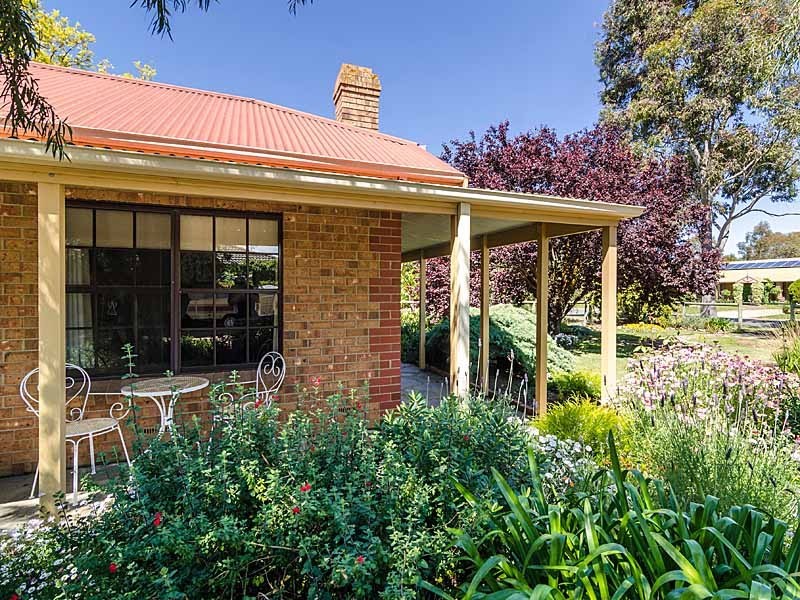 9 Stephens Avenue, Strathalbyn SA 5255