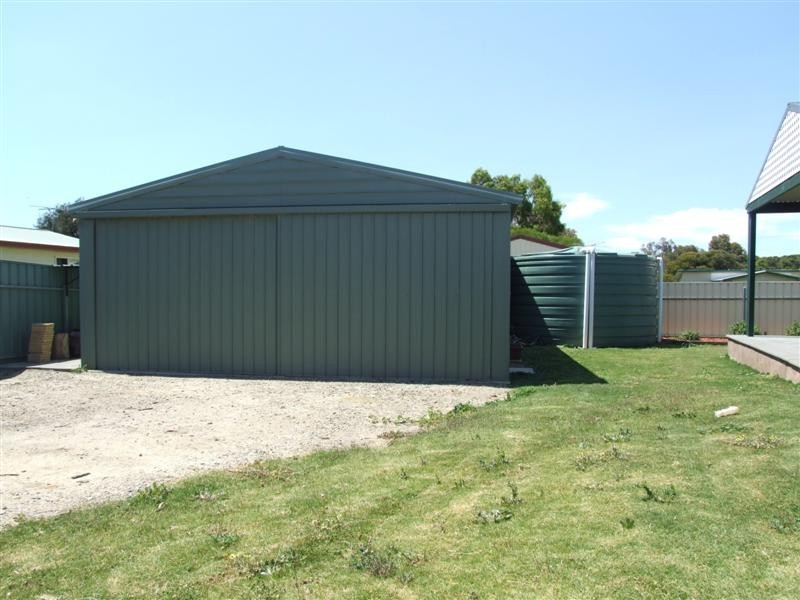 11 Maroo Street, Milang SA 5256