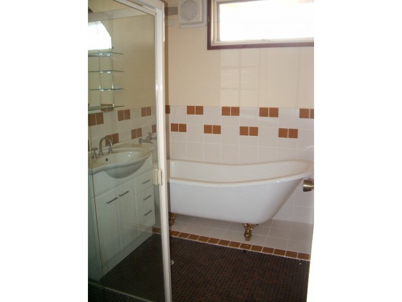 16 McDonald Street, Milang SA 5256