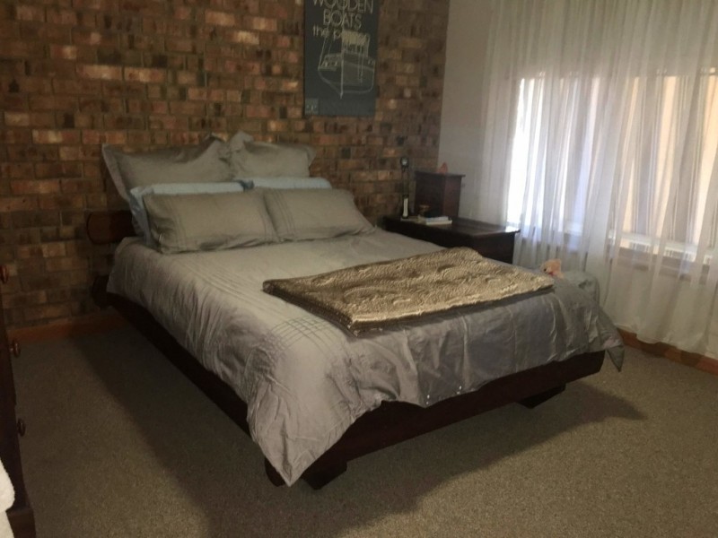 20 Milnes Road, Strathalbyn SA 5255