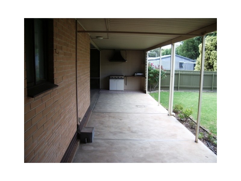 20 Milnes Road, Strathalbyn SA 5255