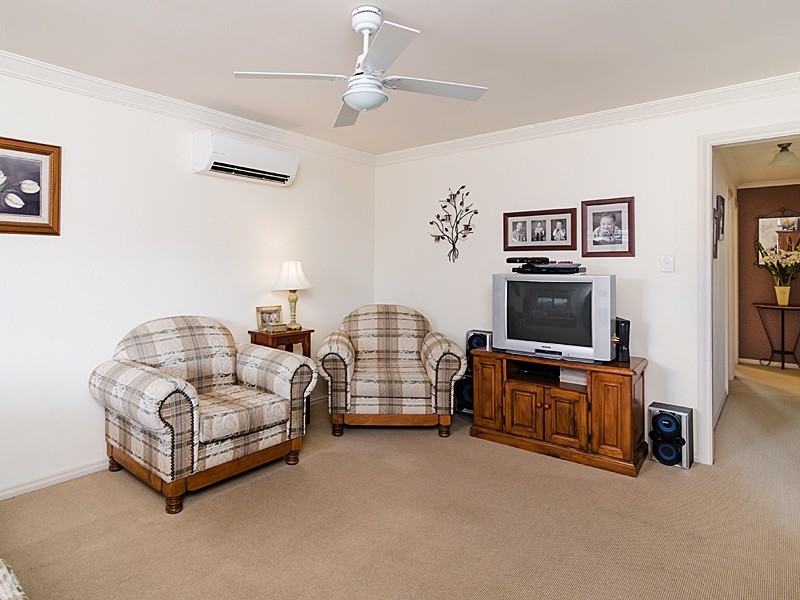 30 Burkett Drive, Strathalbyn SA 5255