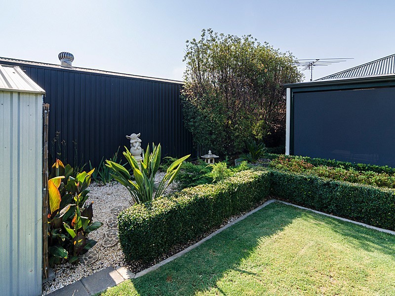 30 Burkett Drive, Strathalbyn SA 5255