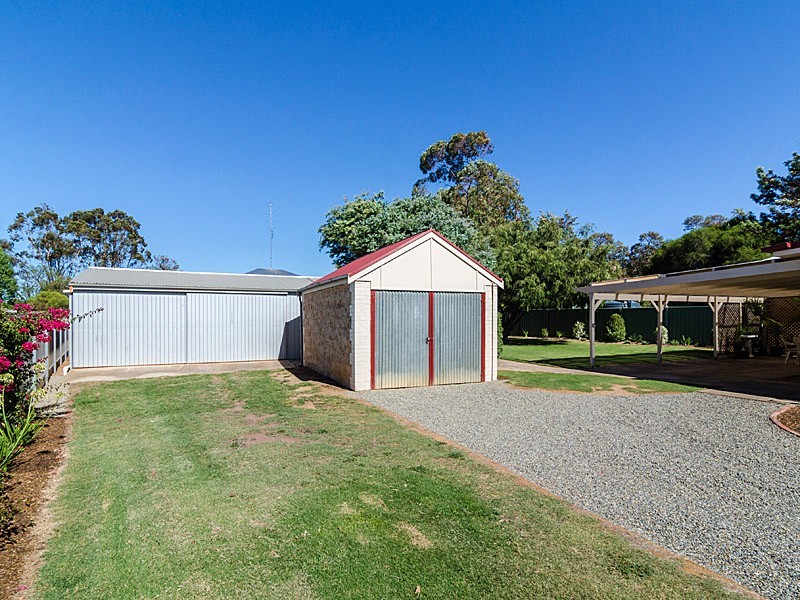 4 Love Avenue, Strathalbyn SA 5255