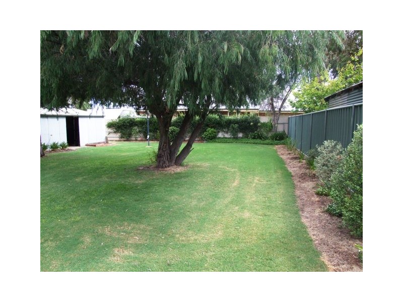 4 Love Avenue, Strathalbyn SA 5255