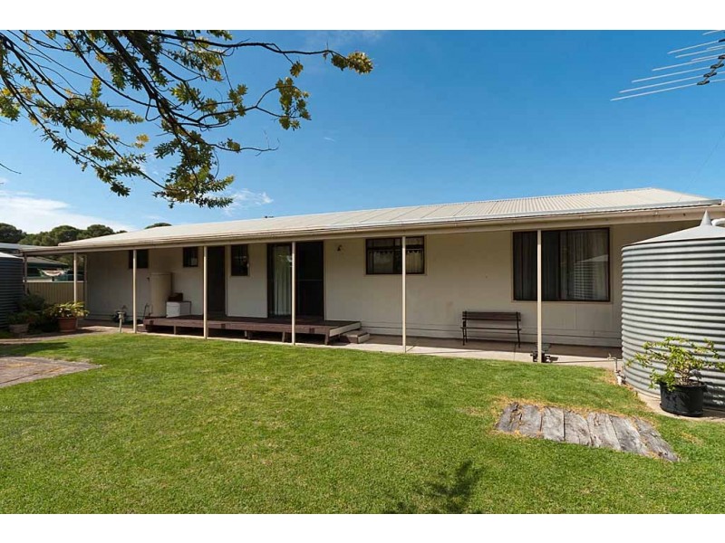 23 Maroo Street, Milang SA 5256