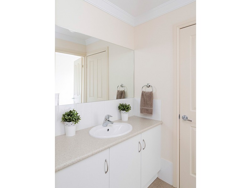 8 Field Drive, Strathalbyn SA 5255