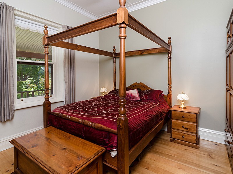 33 Adelaide Road, Strathalbyn SA 5255