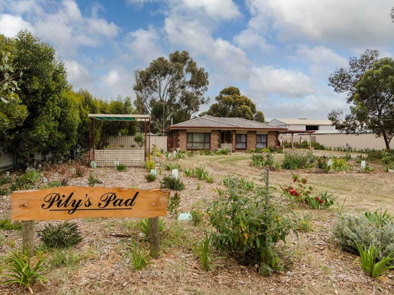 5 Neales Road, Strathalbyn SA 5255
