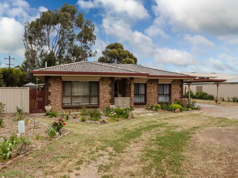 5 Neales Road, Strathalbyn SA 5255