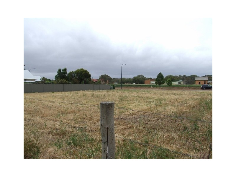 42 Hampden Way, Strathalbyn SA 5255