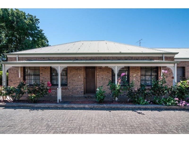 1 / 12 Commercial Road, Strathalbyn SA 5255