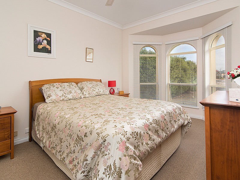 13 Strathmont Drive, Strathalbyn SA 5255