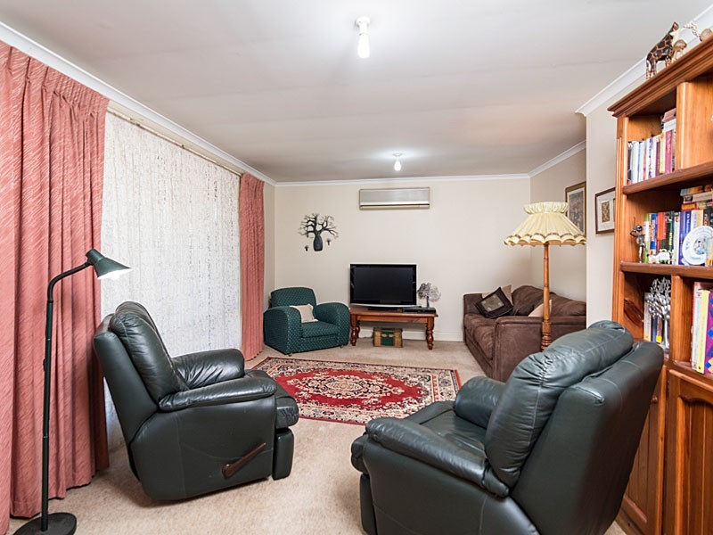 16 Milnes Road, Strathalbyn SA 5255