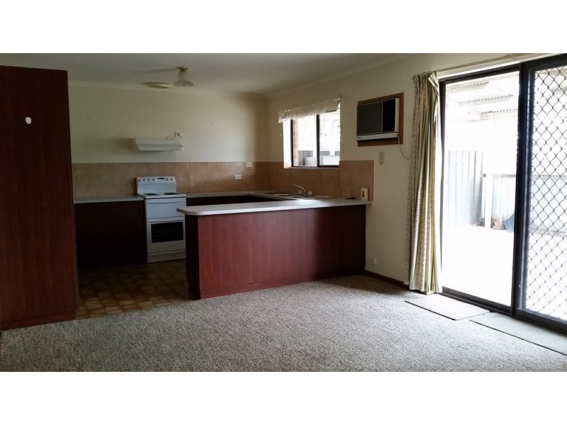 2/8 Parker Avenue, Strathalbyn SA 5255