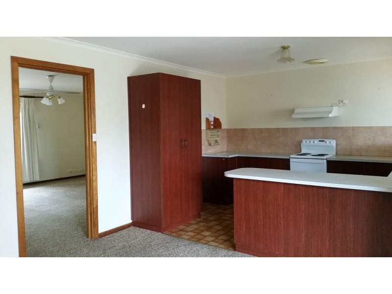 2/8 Parker Avenue, Strathalbyn SA 5255