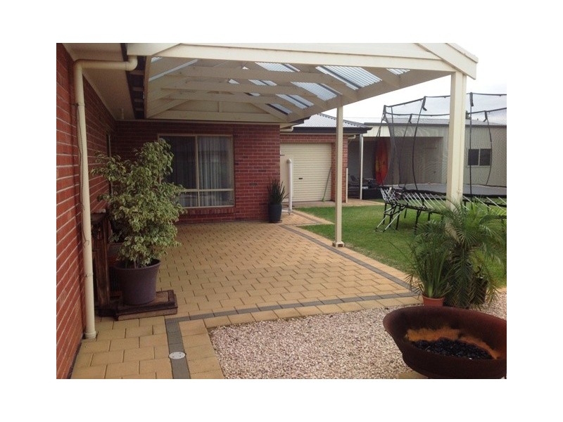 13 Strathford Way, Strathalbyn SA 5255