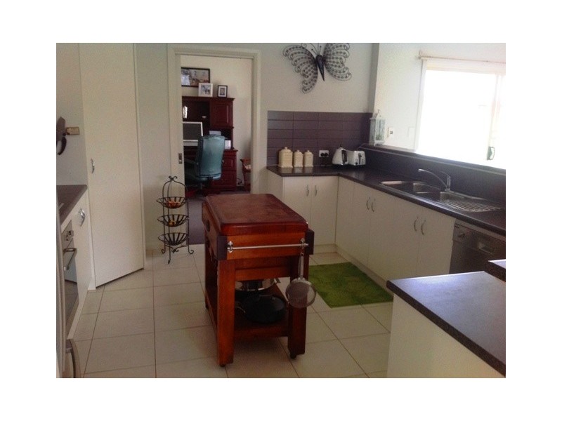 13 Strathford Way, Strathalbyn SA 5255