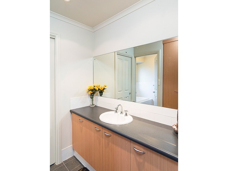 26 Strathmont Drive, Strathalbyn SA 5255