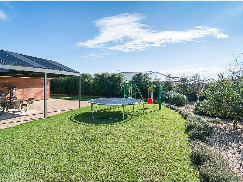 26 Strathmont Drive, Strathalbyn SA 5255
