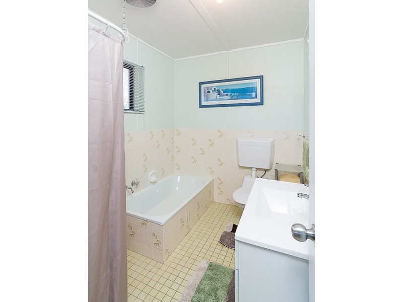 4 Collett Road, Strathalbyn SA 5255