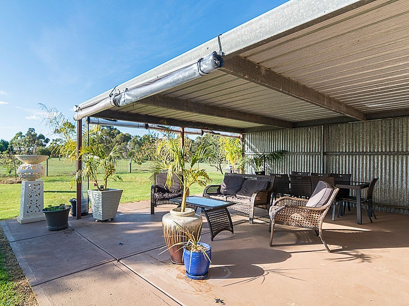 4 Collett Road, Strathalbyn SA 5255