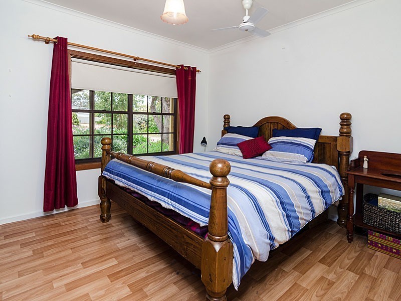 9 Stephens Avenue, Strathalbyn SA 5255