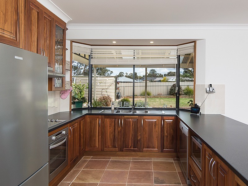 10 Bateman Street, Strathalbyn SA 5255