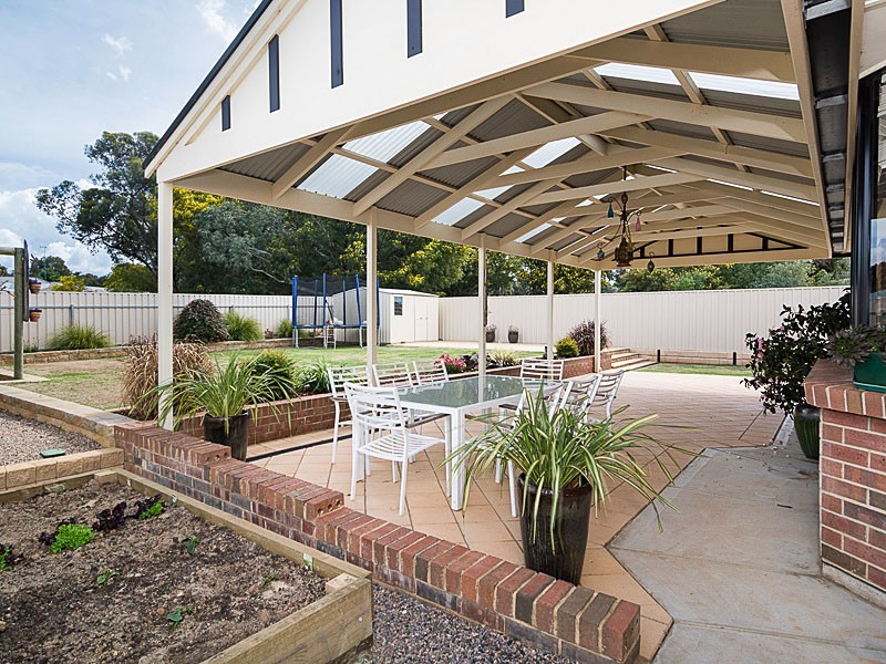 10 Bateman Street, Strathalbyn SA 5255
