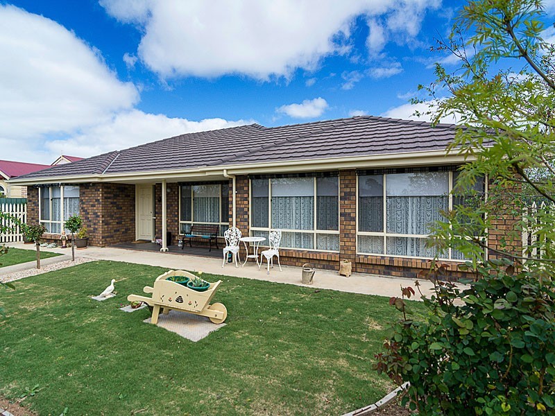 28 Elsie Drive, Strathalbyn SA 5255