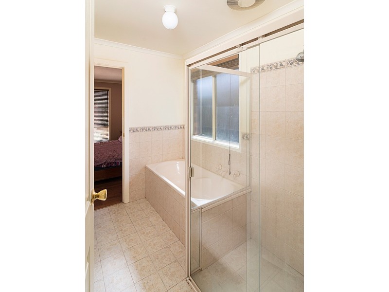 22 Parker Avenue, Strathalbyn SA 5255