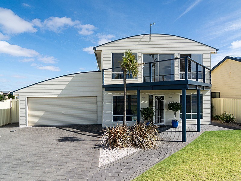 19 Lake Road, Milang SA 5256