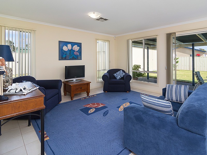 19 Lake Road, Milang SA 5256