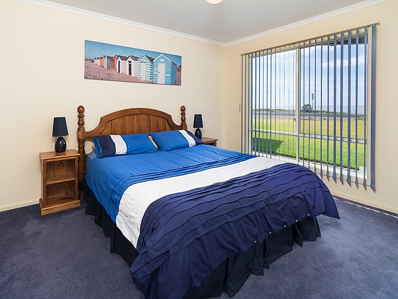 19 Lake Road, Milang SA 5256