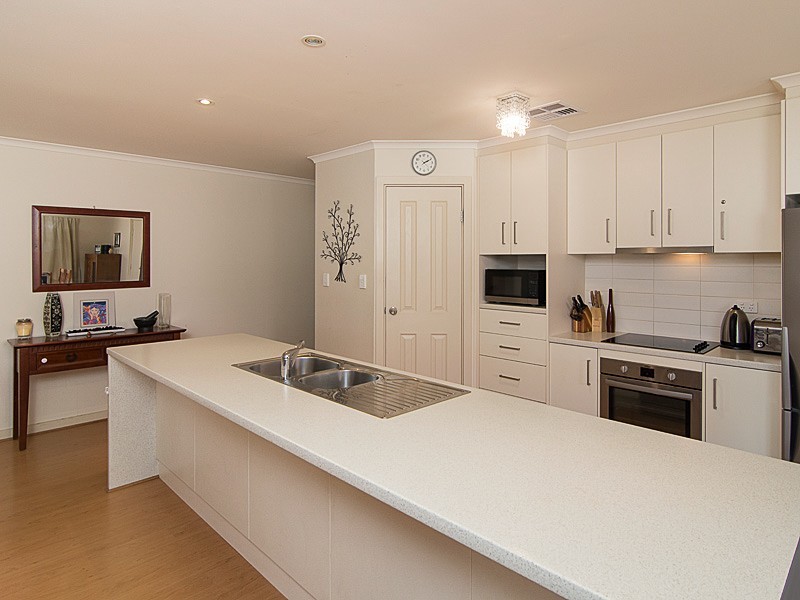 27 Lime Street, Strathalbyn SA 5255