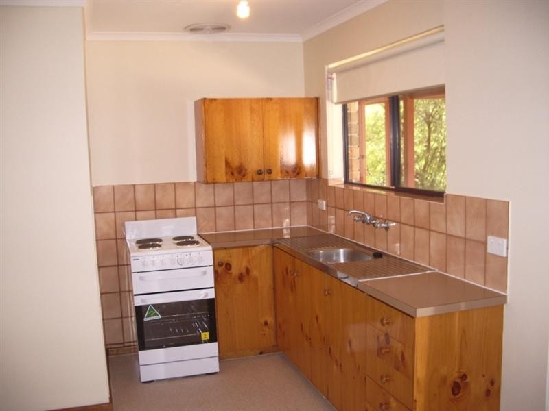 27 Stephens Avenue, Strathalbyn SA 5255