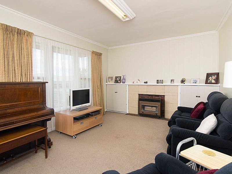 17 Marchant Road, Strathalbyn SA 5255