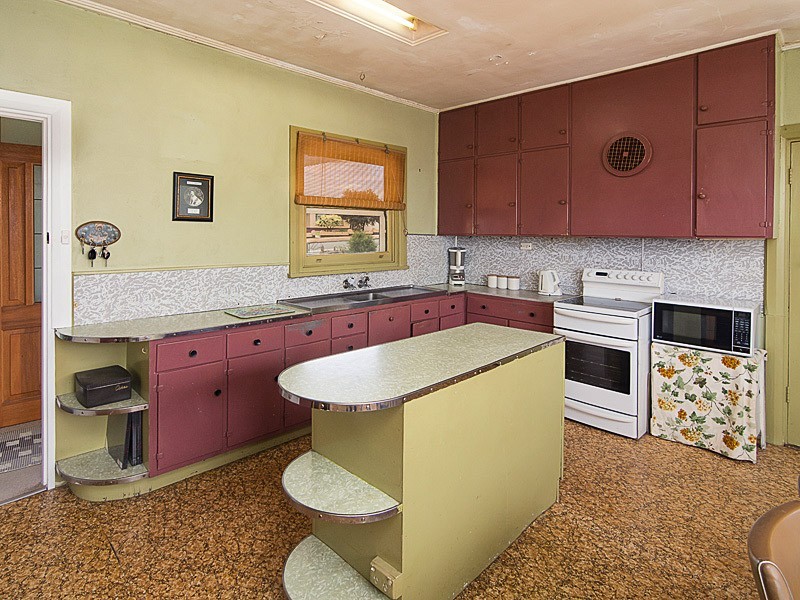 17 Marchant Road, Strathalbyn SA 5255