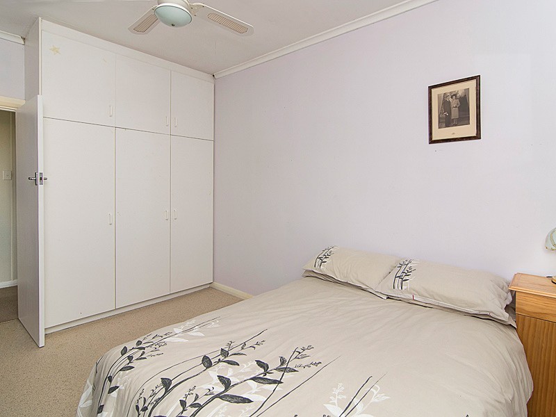 17 Marchant Road, Strathalbyn SA 5255